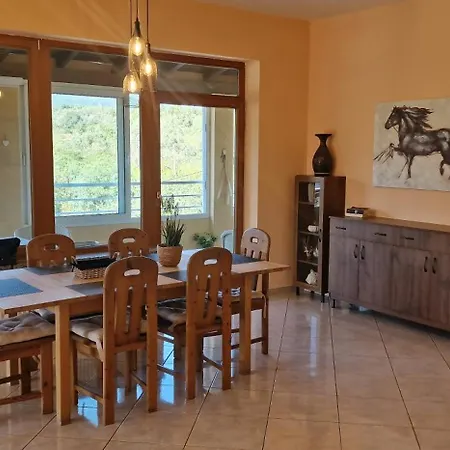 Mountain View House Gardeládes
