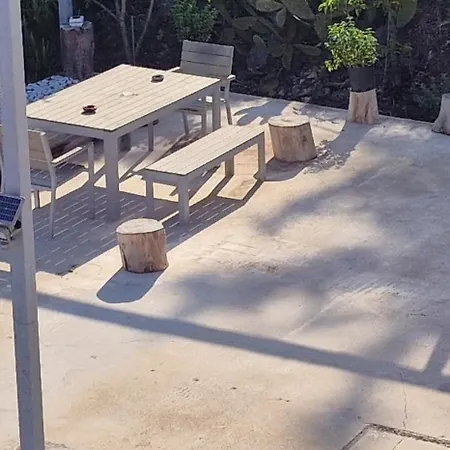 Mountain View House *