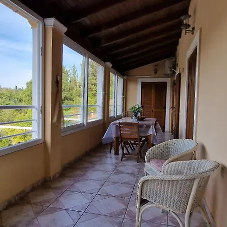 Mountain View House * Gardelades