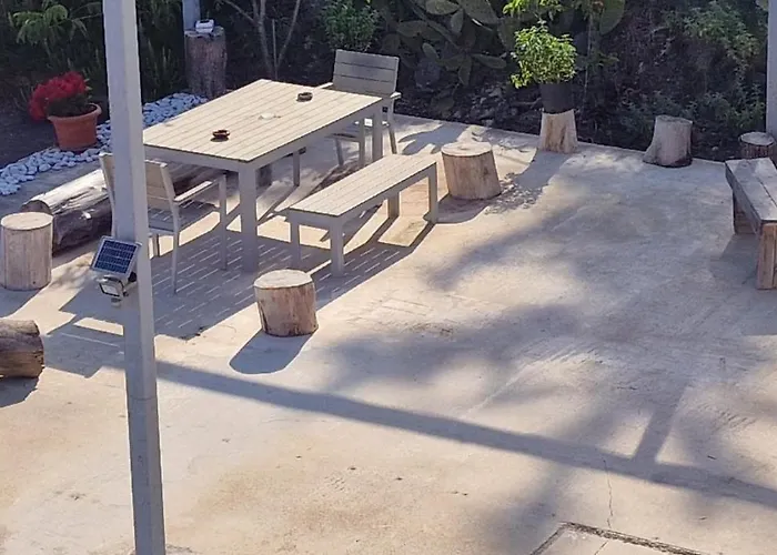 Mountain View House *