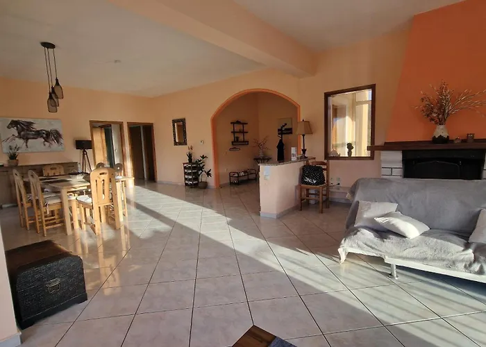 Mountain View House *